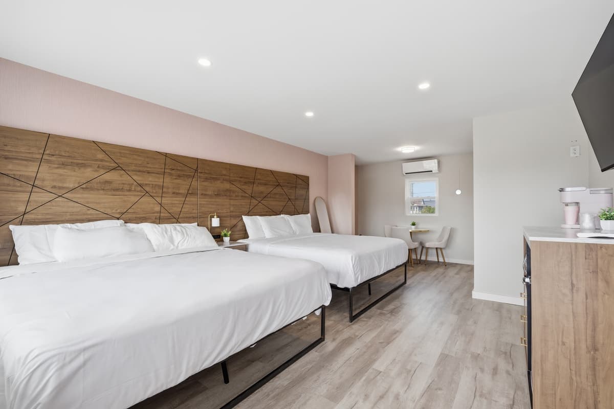 Super Studio - 2 Double Beds