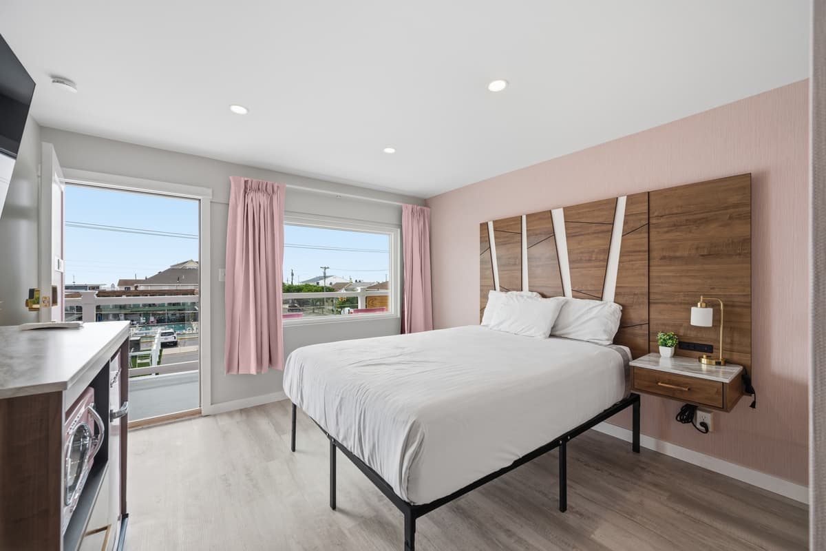 Superior Efficiency One Bedroom - Pool View